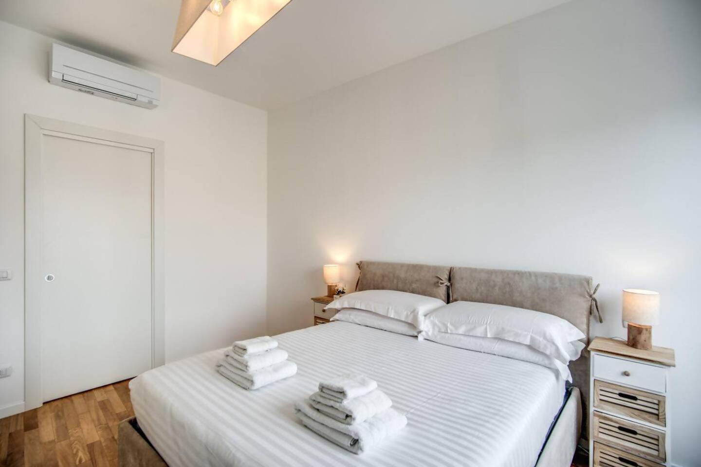 Naos Suite Close Popolo Square Roma Exterior foto