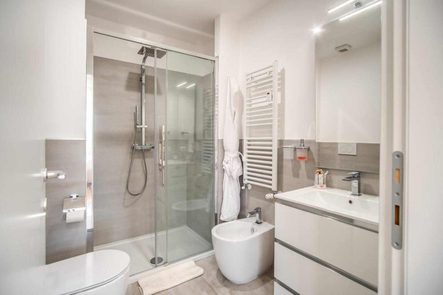 Naos Suite Close Popolo Square Roma Exterior foto