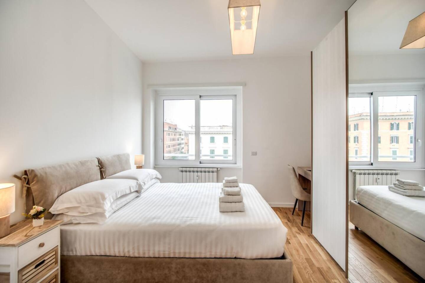 Naos Suite Close Popolo Square Roma Exterior foto