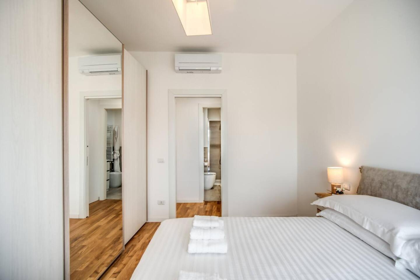 Naos Suite Close Popolo Square Roma Exterior foto