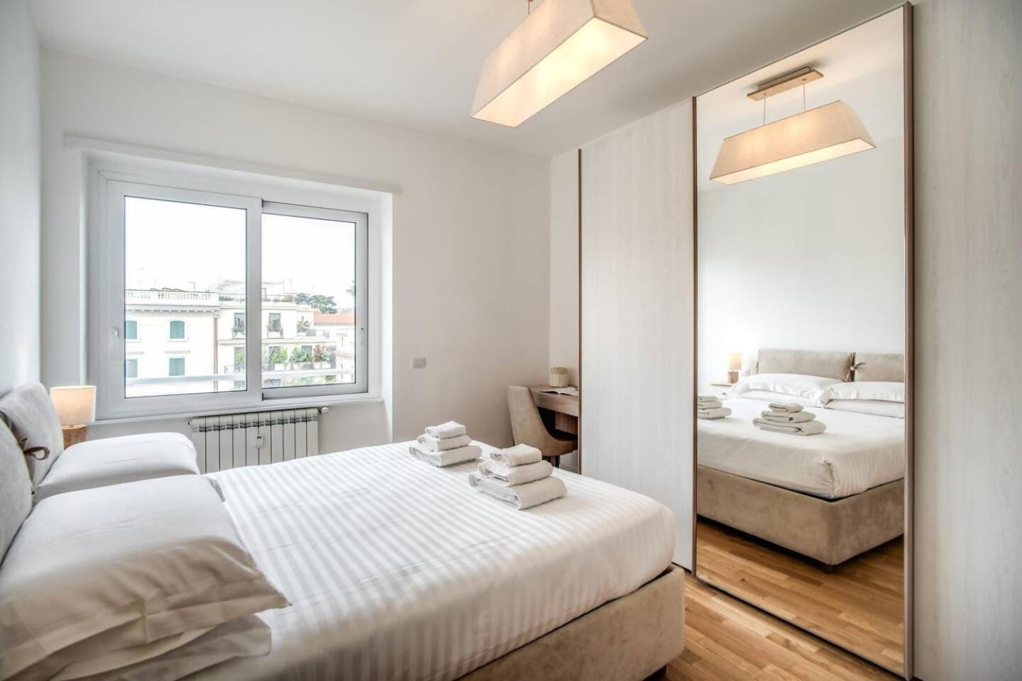 Naos Suite Close Popolo Square Roma Exterior foto